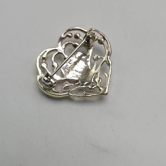 Vintage Silver Tone Heart Brooch With Pink Cats Eye Rhinestone Accents - Picture 3 of 4